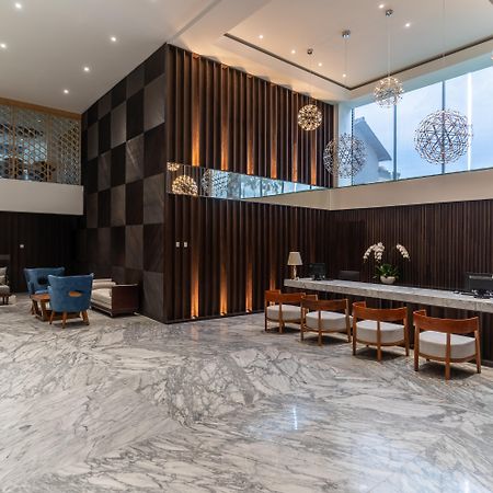 เดอะ แคปิตัล โฮเต็ล แอนด์ รีสอร์ต ซมินญะก์ Hotel เซมินยัค ภายนอก รูปภาพ