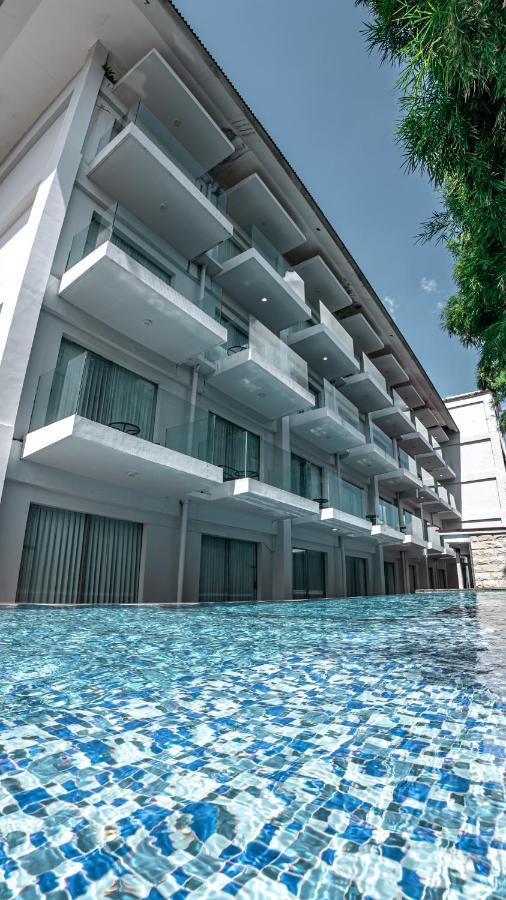 เดอะ แคปิตัล โฮเต็ล แอนด์ รีสอร์ต ซมินญะก์ Hotel เซมินยัค ภายนอก รูปภาพ
