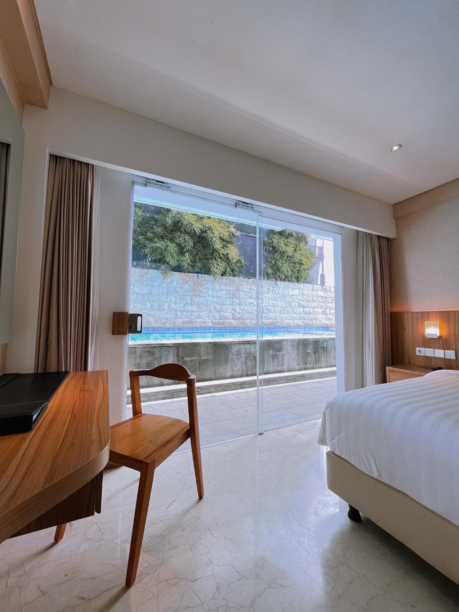 เดอะ แคปิตัล โฮเต็ล แอนด์ รีสอร์ต ซมินญะก์ Hotel เซมินยัค ภายนอก รูปภาพ