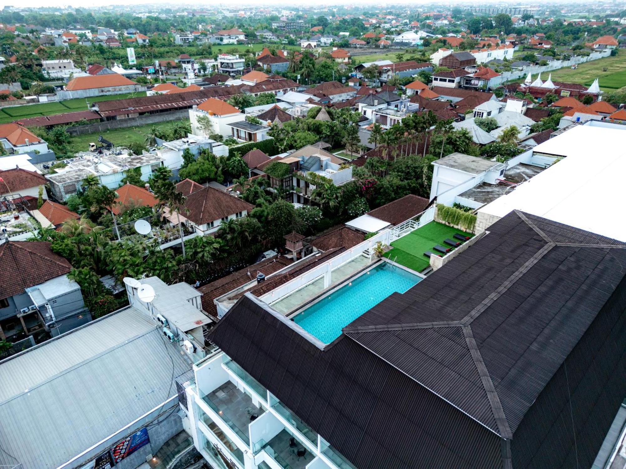 เดอะ แคปิตัล โฮเต็ล แอนด์ รีสอร์ต ซมินญะก์ Hotel เซมินยัค ภายนอก รูปภาพ