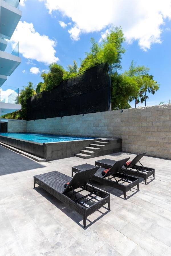 เดอะ แคปิตัล โฮเต็ล แอนด์ รีสอร์ต ซมินญะก์ Hotel เซมินยัค ภายนอก รูปภาพ